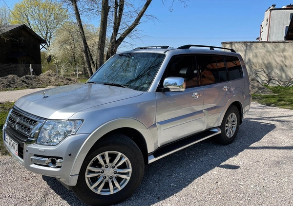 Mitsubishi Pajero cena 132000 przebieg: 107000, rok produkcji 2018 z Kraków małe 277